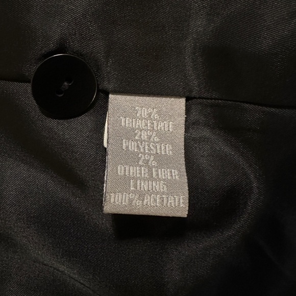 Ellen Tracy button blazer in black size 12. - Picture 4 of 7